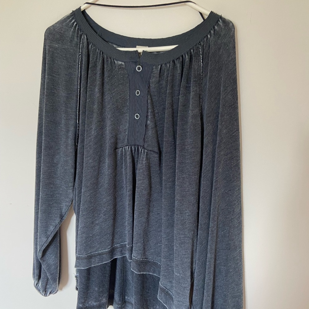 grey long sleeve